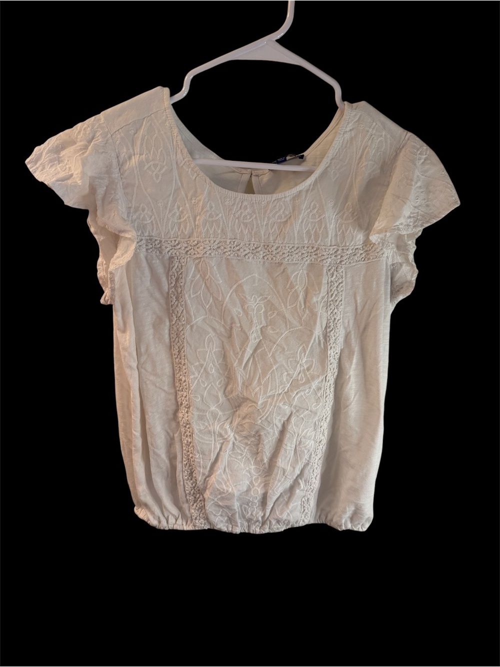 Democracy White Embroidered Cap-Sleeve Blouse